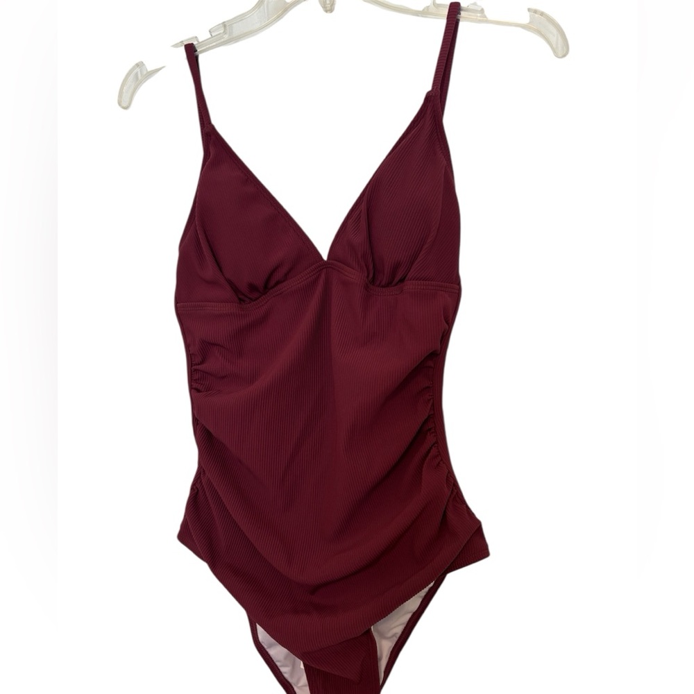 CUPSHE Maroon One-Piece Ribbed Swimsuit Size Small